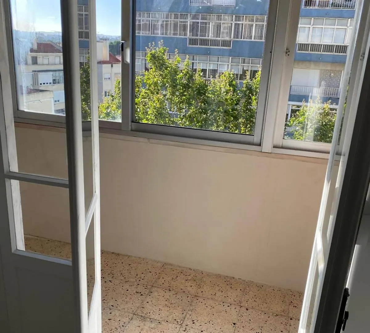 Room Alvalade Lisboa 0*,